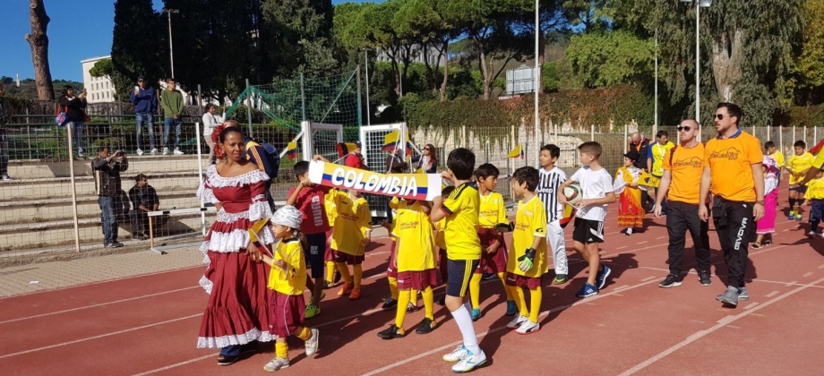 El Consulado en Roma acompañó a los niños colombianos que participaron en el torneo de fútbol ‘Millecolori 2017: un balón por la paz’