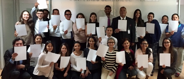 Consulado de Colombia en Ciudad de México se une a la campaña #WhiteCard liderada por la organización Peace & Sport con ocasión del Día Internacional del Deporte para el Desarrollo y la Paz