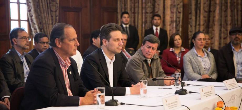 COMUNICADO CONJUNTO: Delegaciones de Gobierno Nacional de Colombia y del Ejército de Liberación Nacional reunidas en Ecuador