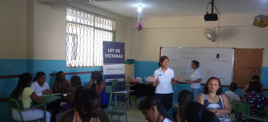 Consulado de Colombia en Esmeraldas realizó el Laboratorio de Paz “Educar para la Paz” 